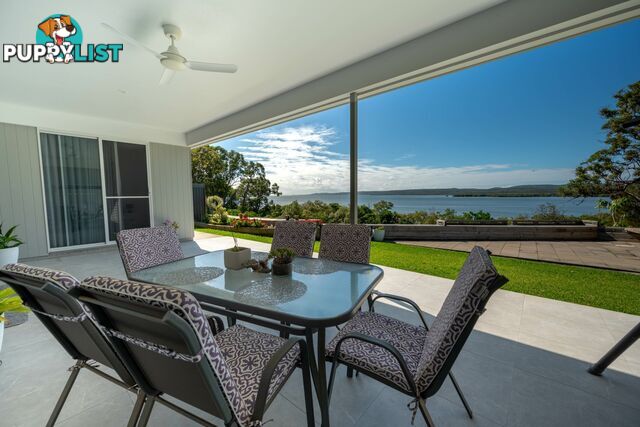 17 Bay Dve RUSSELL ISLAND QLD 4184