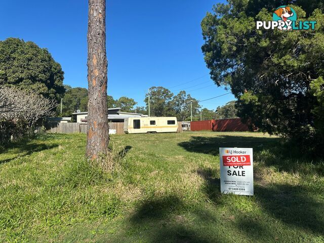 84 Kings Road RUSSELL ISLAND QLD 4184