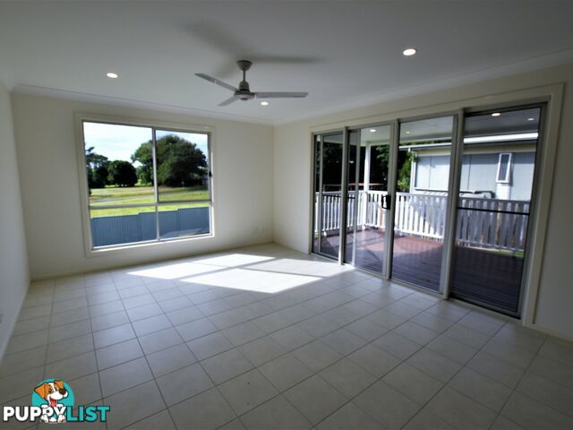 15 Laurel Street RUSSELL ISLAND QLD 4184