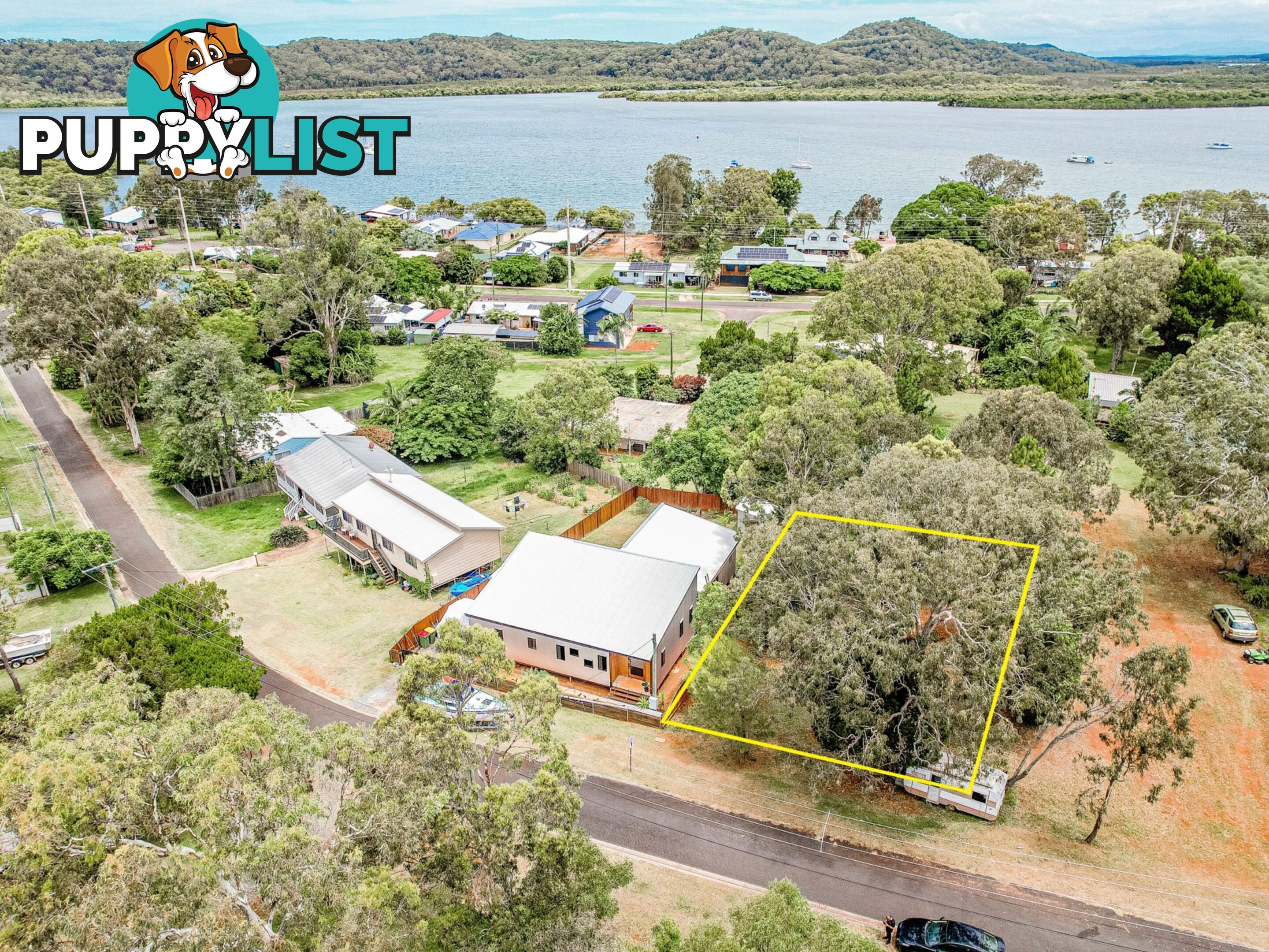 18 Patterson Street RUSSELL ISLAND QLD 4184