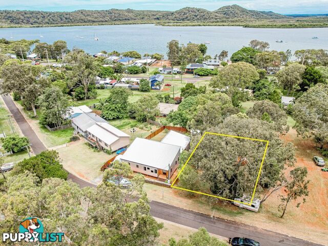 18 Patterson Street RUSSELL ISLAND QLD 4184