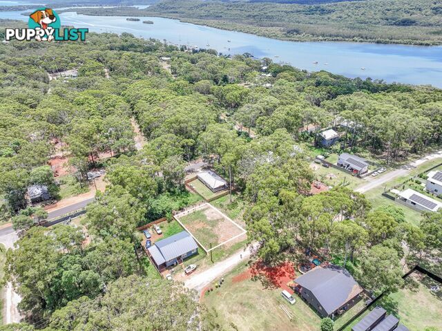 19 Oxley Ave RUSSELL ISLAND QLD 4184