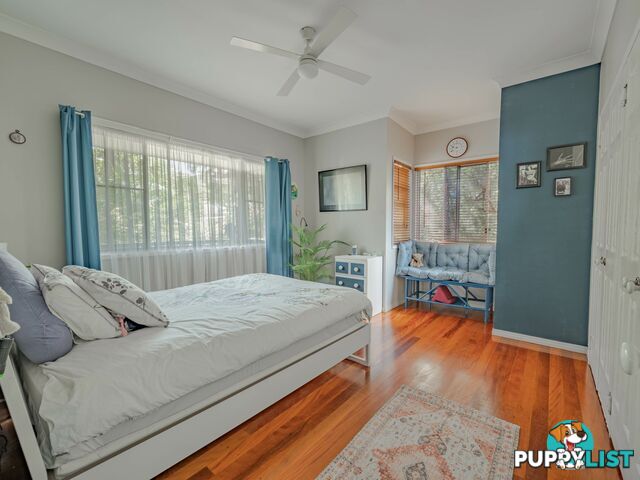 84 Channel Street RUSSELL ISLAND QLD 4184