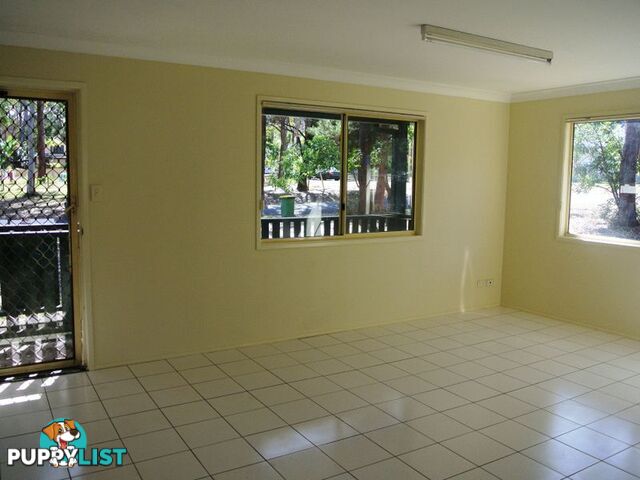 4 Currong St RUSSELL ISLAND QLD 4184