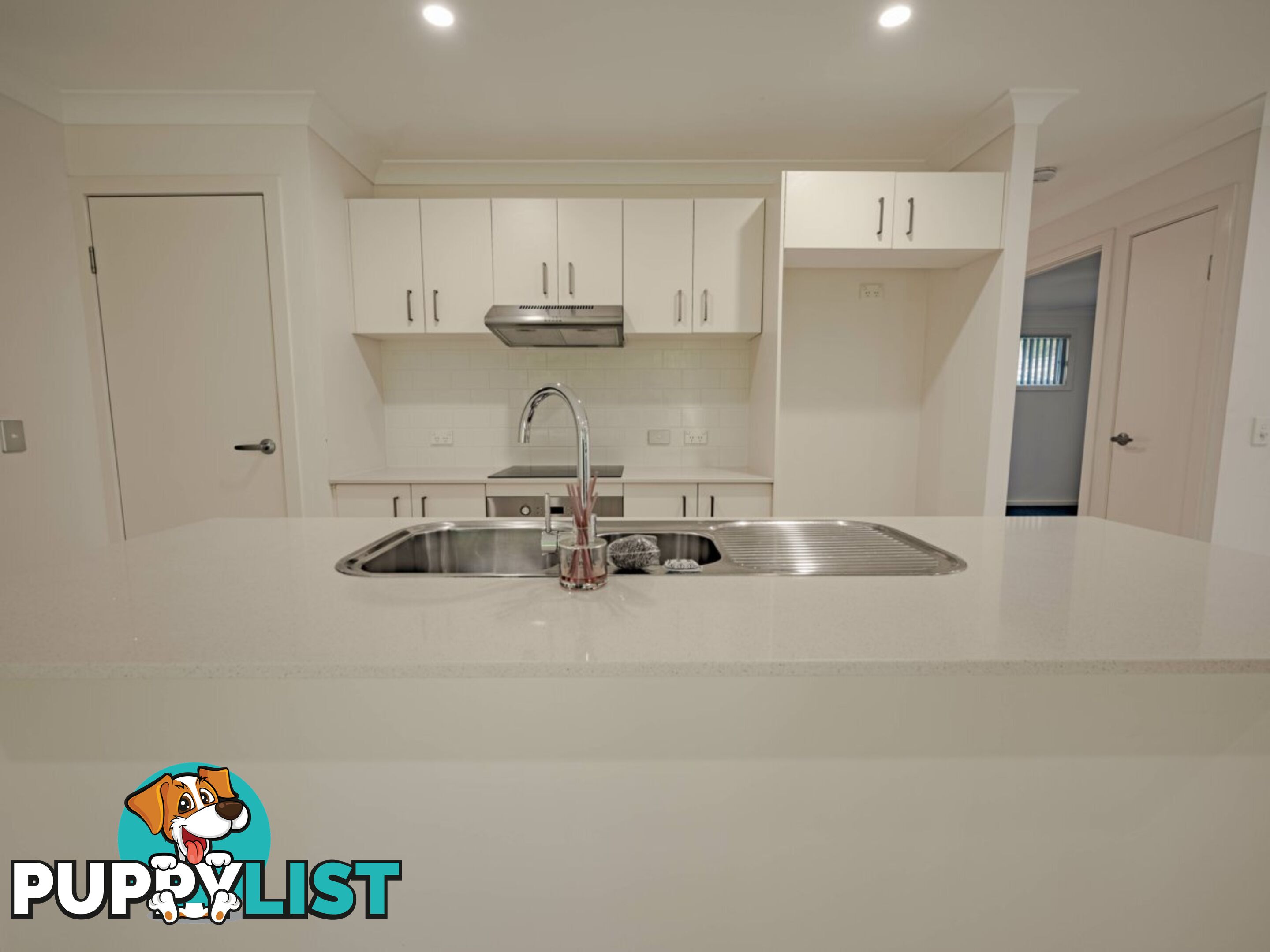 2 Koro Street RUSSELL ISLAND QLD 4184