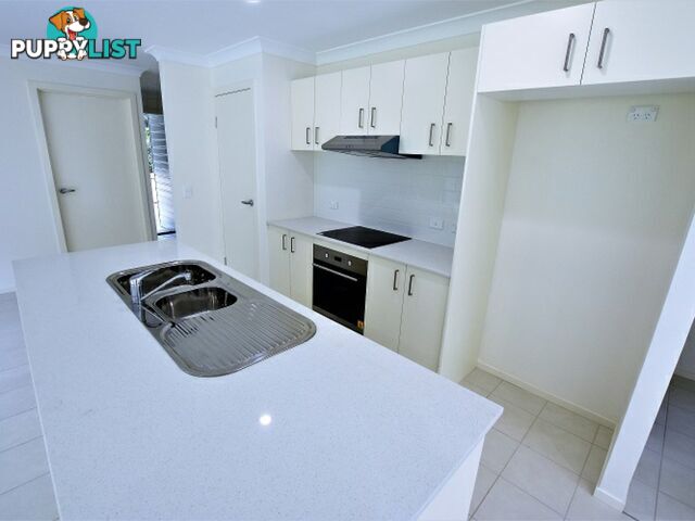 2 Koro Street RUSSELL ISLAND QLD 4184