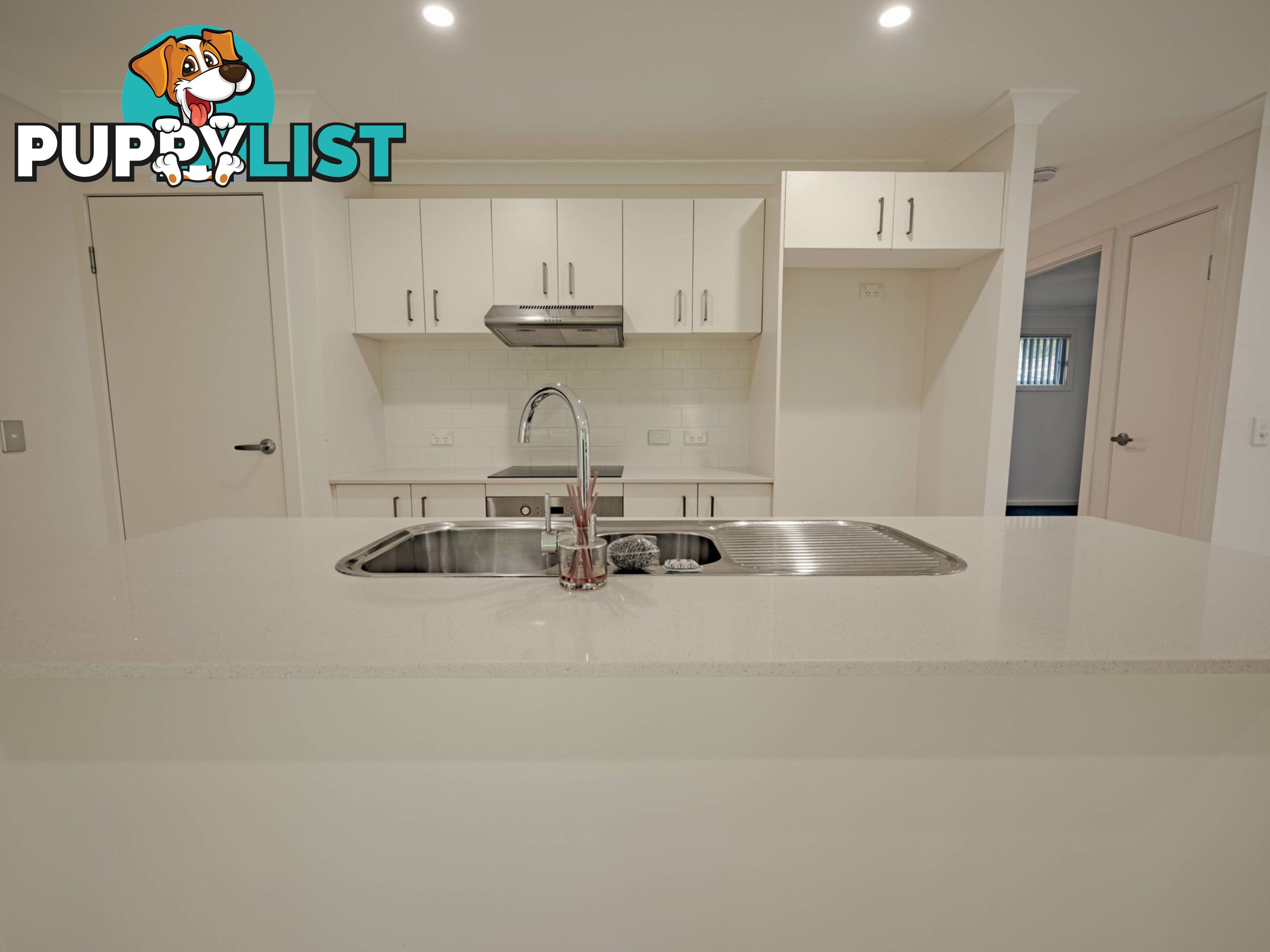 2 Koro Street RUSSELL ISLAND QLD 4184