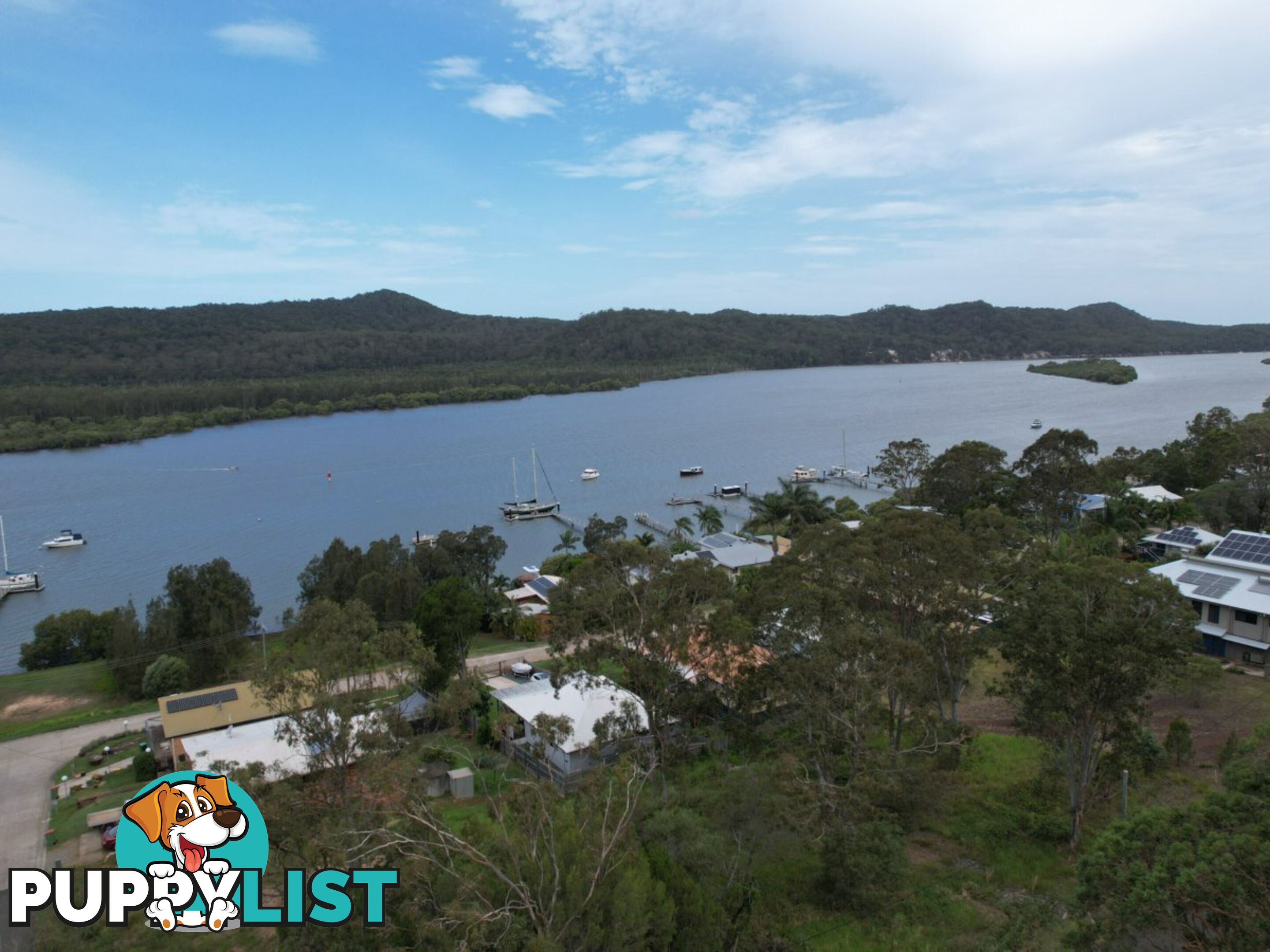 50 RAMPART DVE RUSSELL ISLAND QLD 4184