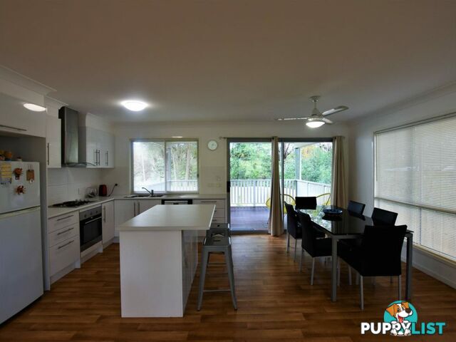 46 Taylor Street RUSSELL ISLAND QLD 4184