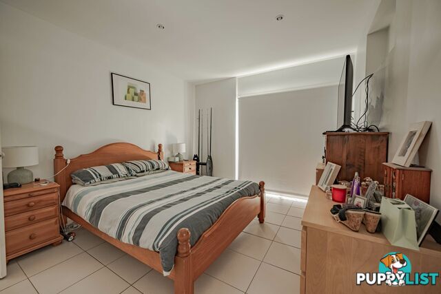 5 Bunning Street RUSSELL ISLAND QLD 4184
