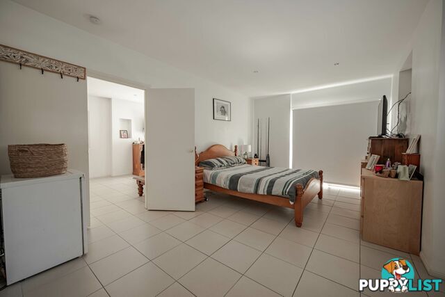 5 Bunning Street RUSSELL ISLAND QLD 4184