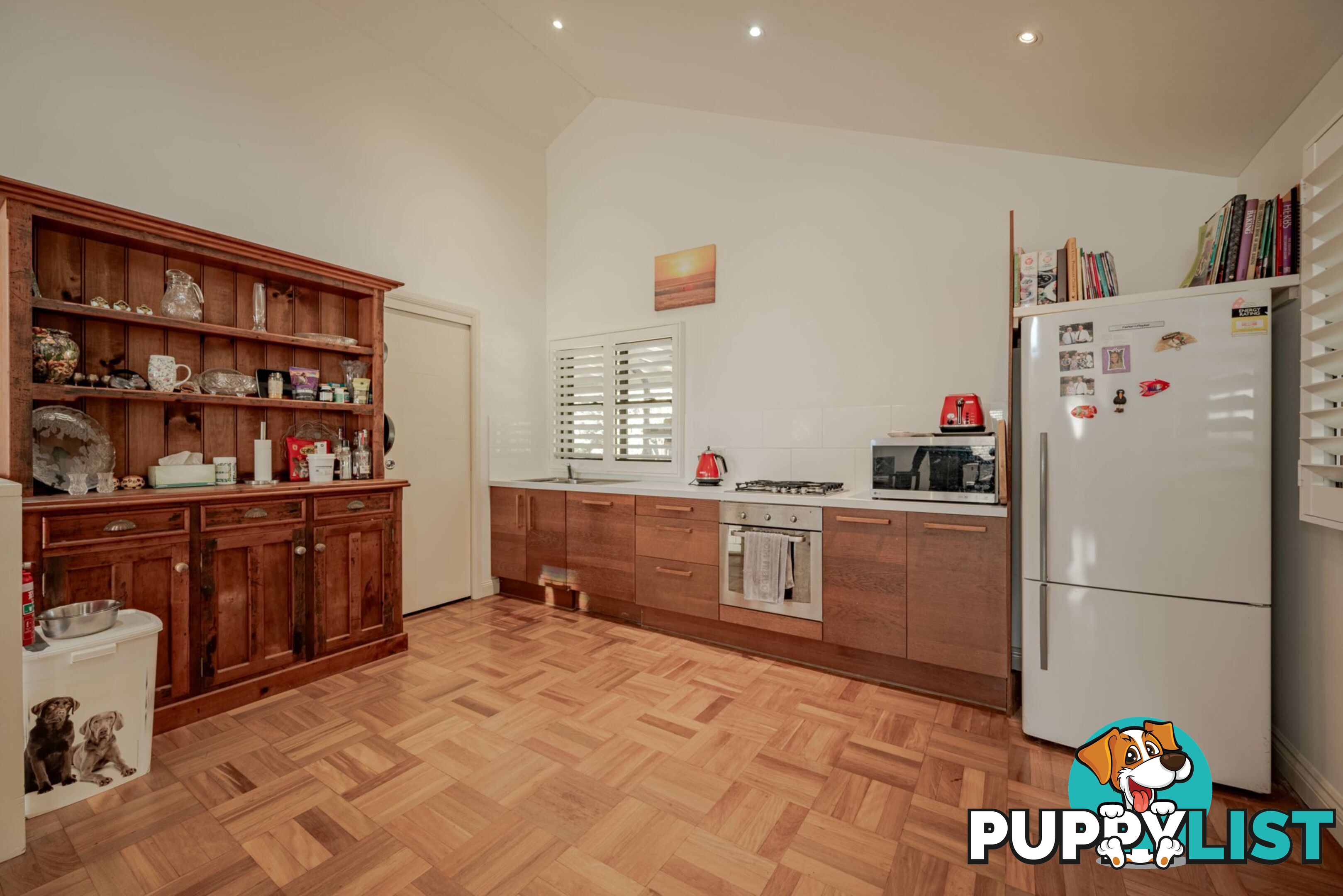 5 Bunning Street RUSSELL ISLAND QLD 4184