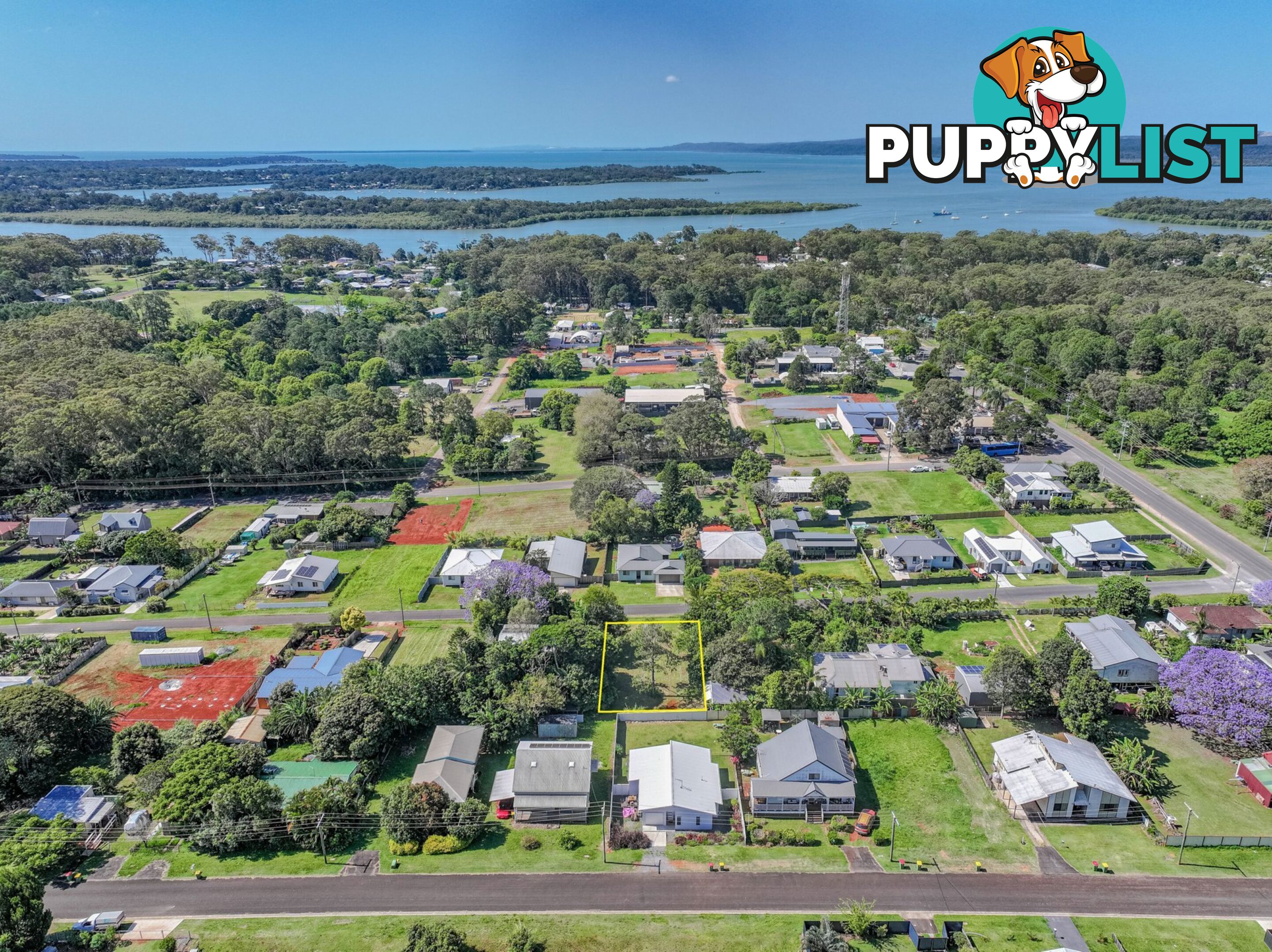 12 Laurel Street RUSSELL ISLAND QLD 4184