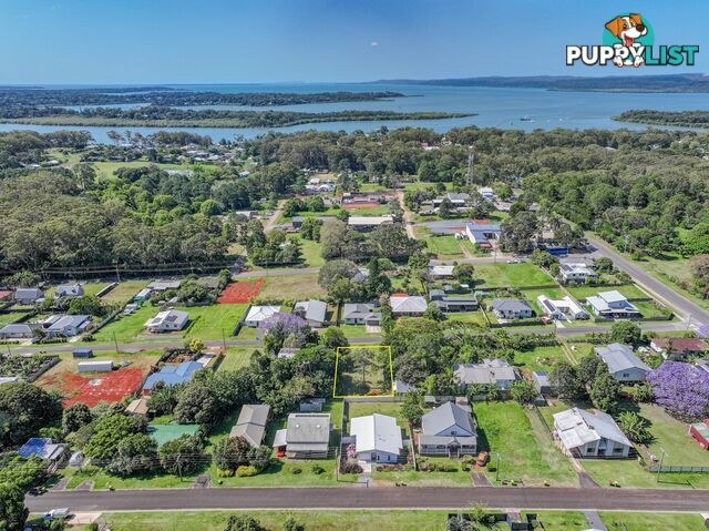 12 Laurel Street RUSSELL ISLAND QLD 4184