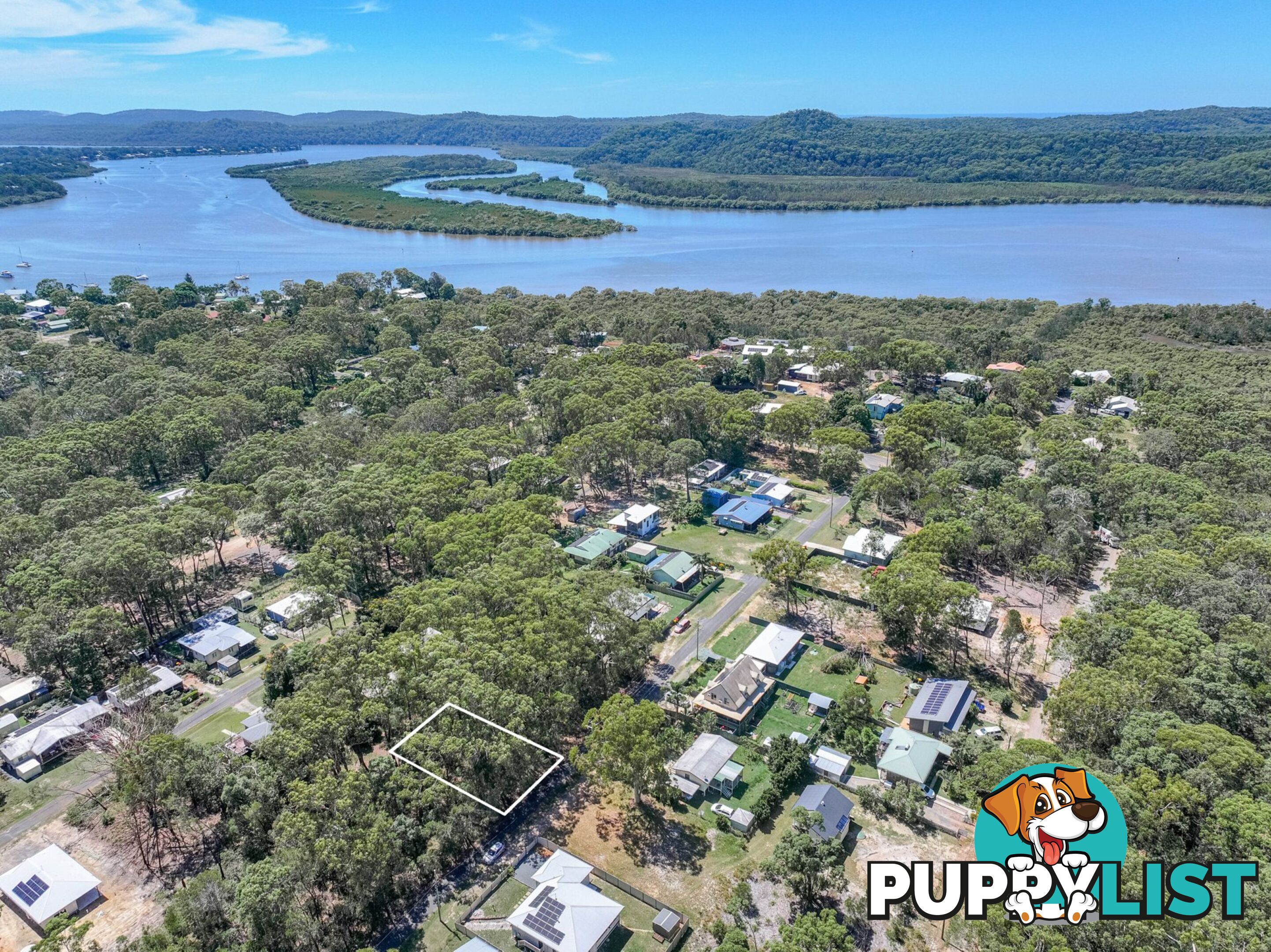 7 Topaz Street RUSSELL ISLAND QLD 4184