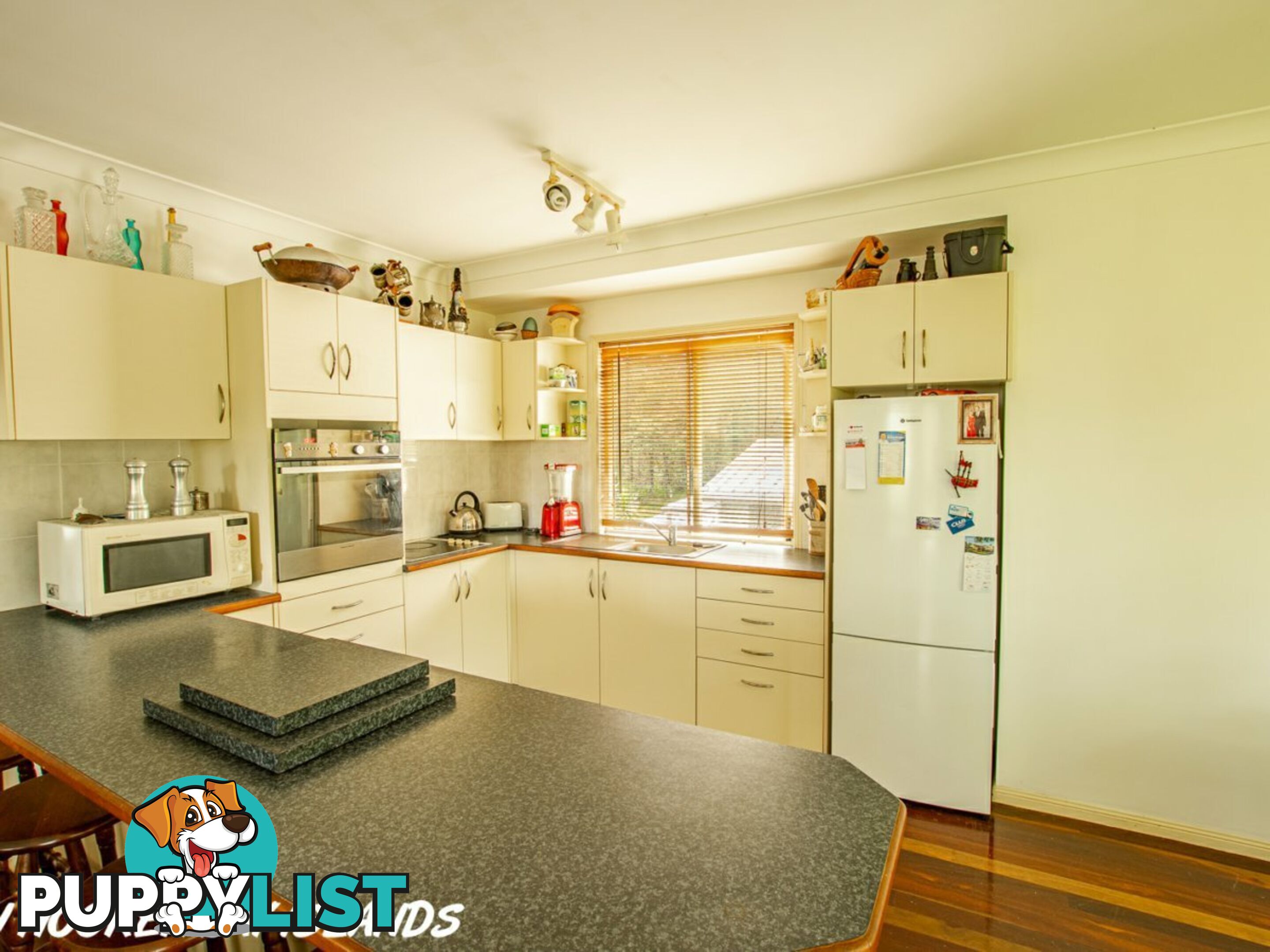 21-25 Leilani Av RUSSELL ISLAND QLD 4184