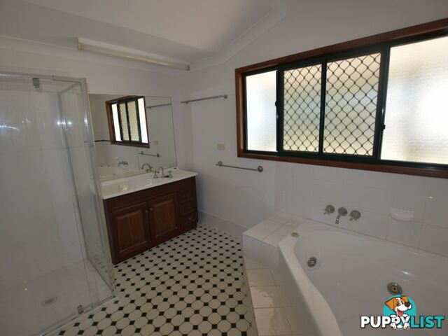 9-17 Sundown Road RUSSELL ISLAND QLD 4184