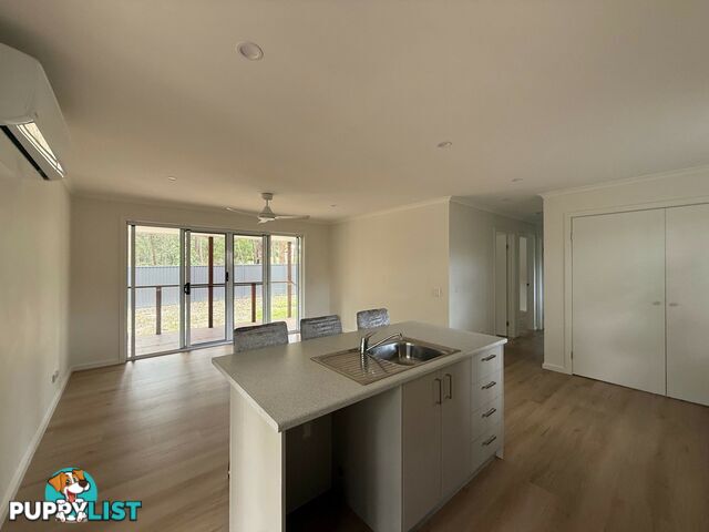 5 Cook Avenue RUSSELL ISLAND QLD 4184