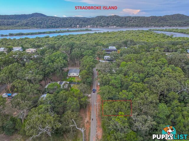 68 Falconhurst Road RUSSELL ISLAND QLD 4184