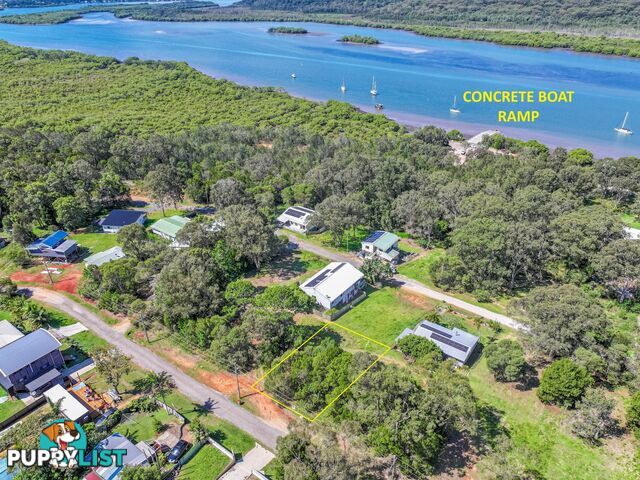 33 Main View Dve RUSSELL ISLAND QLD 4184