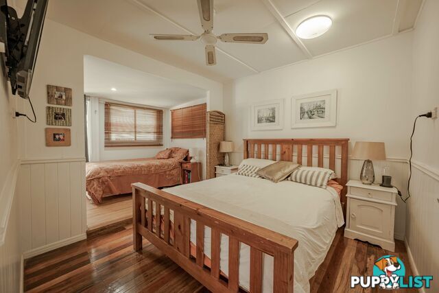 15 Headland Circuit RUSSELL ISLAND QLD 4184