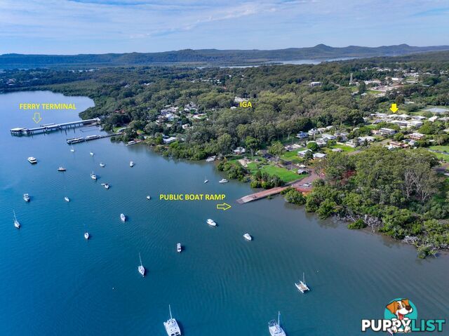 40 Cavendish Street RUSSELL ISLAND QLD 4184