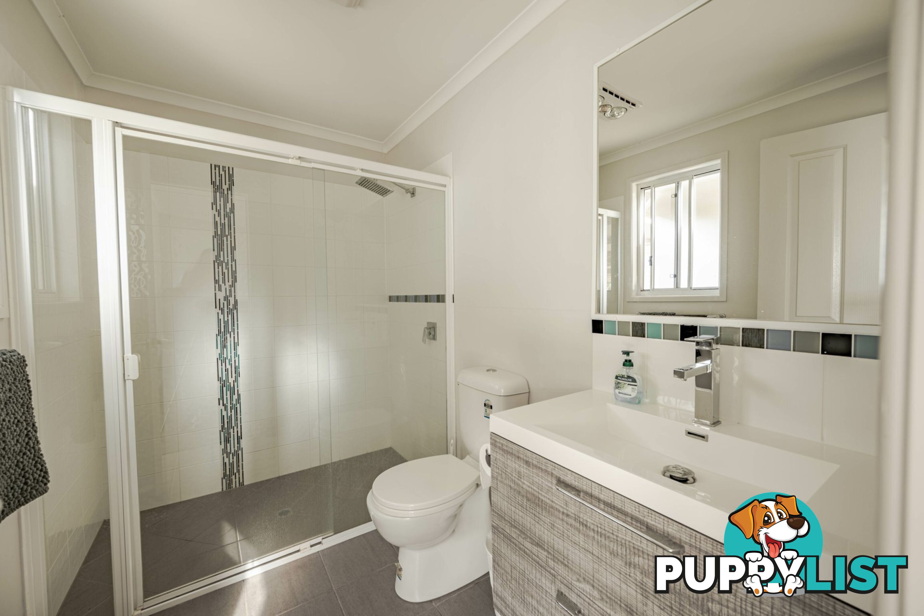 40 Cavendish Street RUSSELL ISLAND QLD 4184