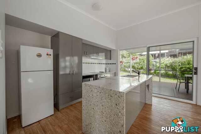 40 Cavendish Street RUSSELL ISLAND QLD 4184