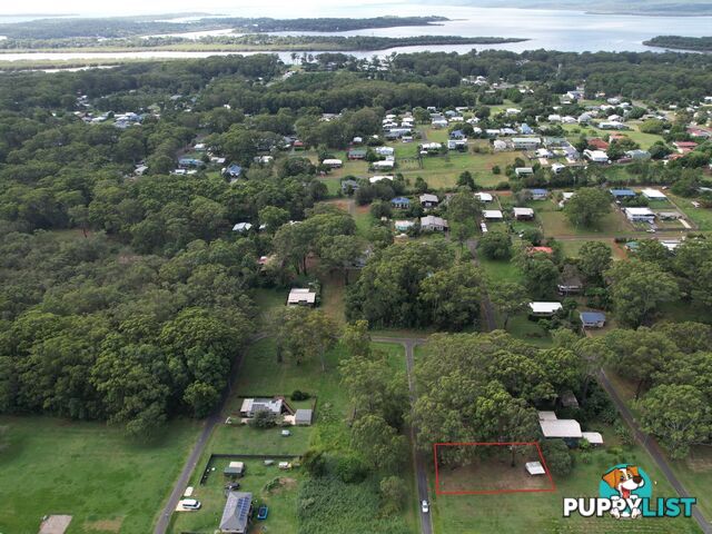 8 Sunkist Street RUSSELL ISLAND QLD 4184