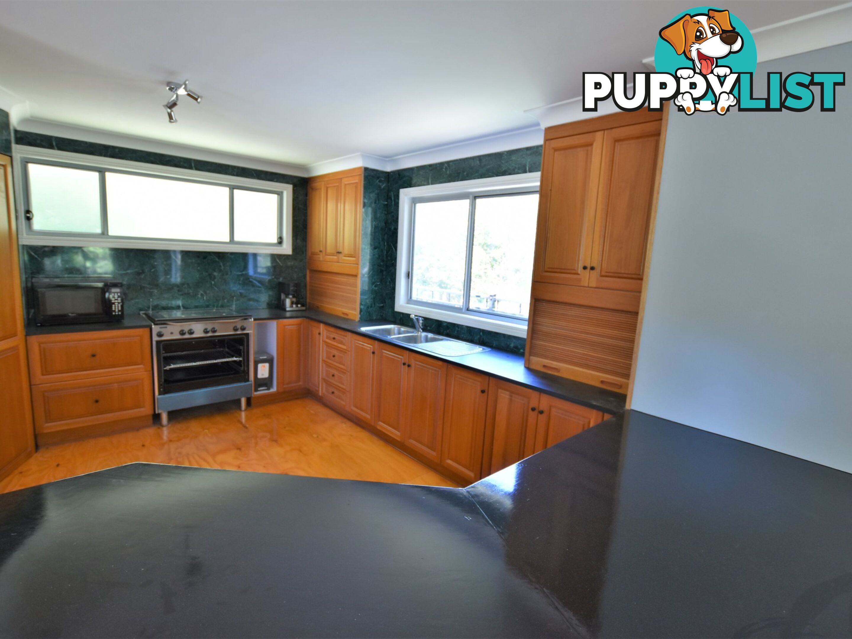 74 Dempsey Street RUSSELL ISLAND QLD 4184