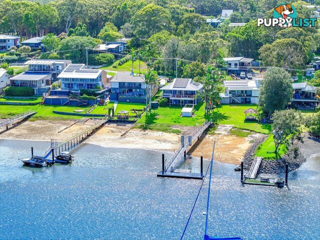 55 Wahine Dve RUSSELL ISLAND QLD 4184