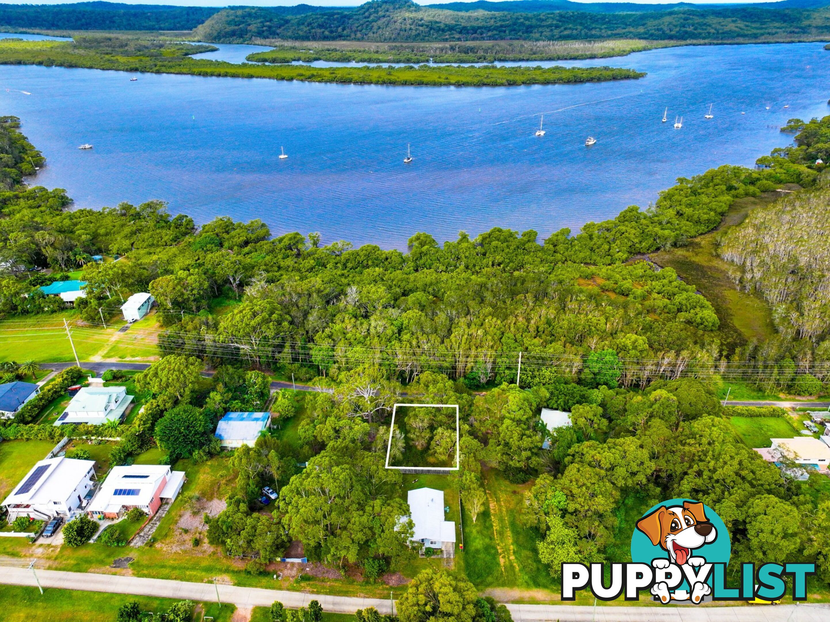 20 Inlet Avenue RUSSELL ISLAND QLD 4184