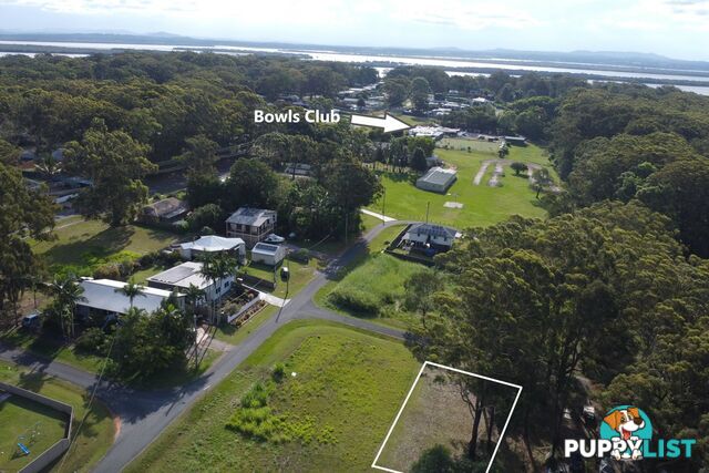 8 Sunkist Street RUSSELL ISLAND QLD 4184