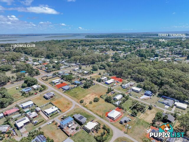 24 Pharlap Street RUSSELL ISLAND QLD 4184