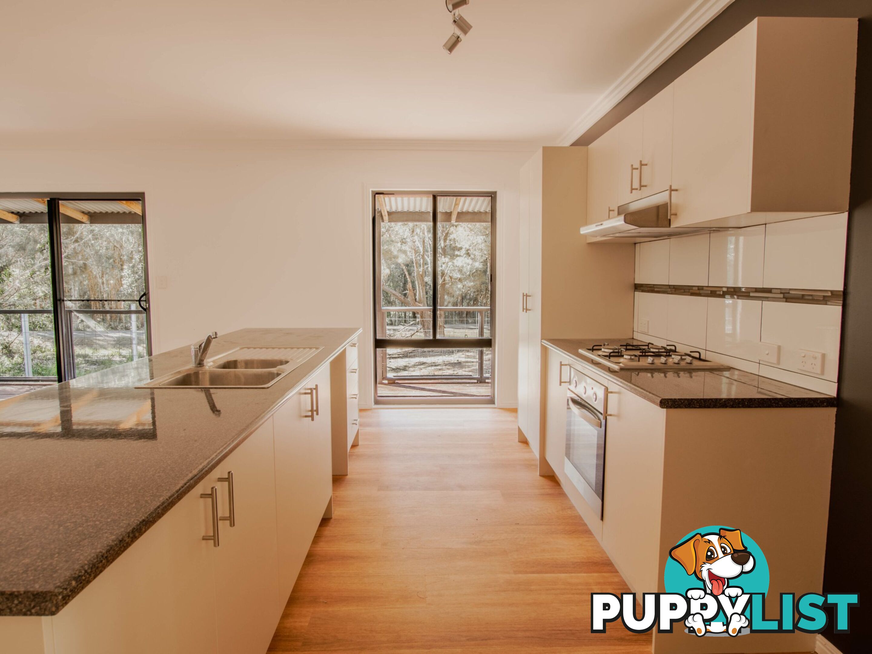 30 Rampart Dve RUSSELL ISLAND QLD 4184