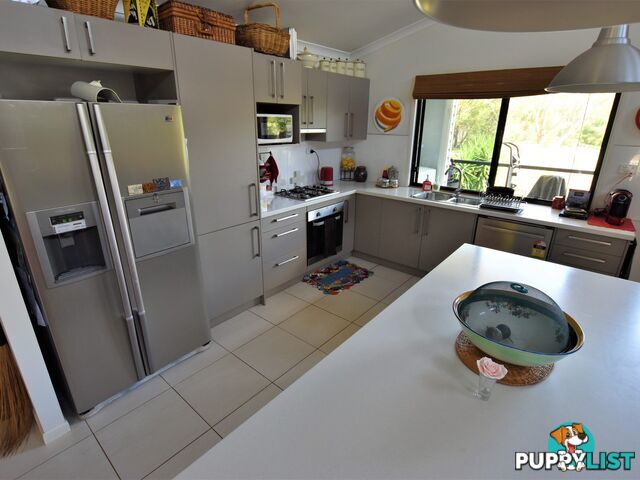 28 Pharlap Street RUSSELL ISLAND QLD 4184