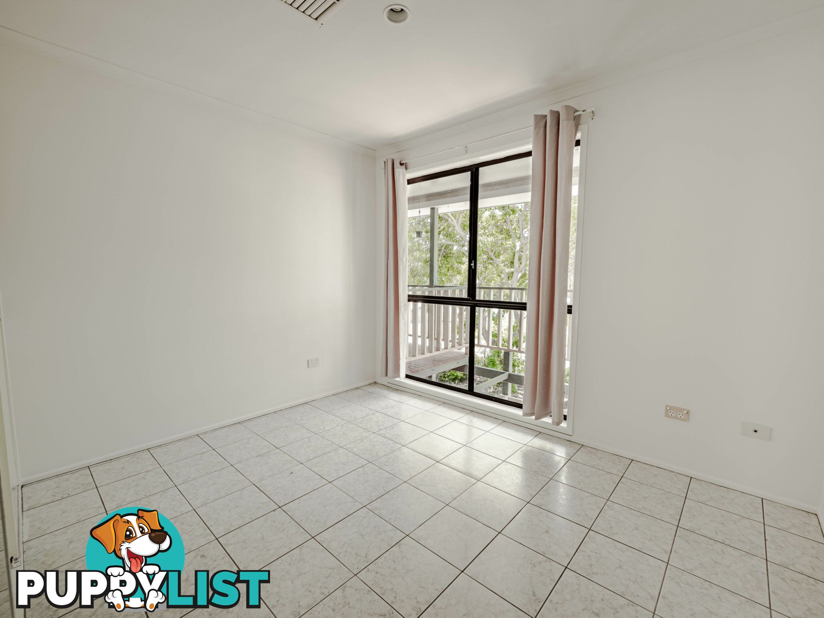 28 Woomera Street RUSSELL ISLAND QLD 4184