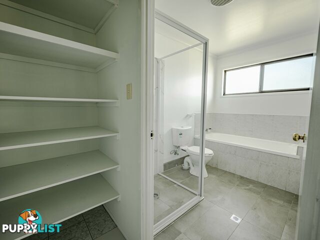 28 Woomera Street RUSSELL ISLAND QLD 4184
