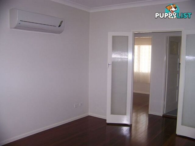 15 Doverton Street RUSSELL ISLAND QLD 4184