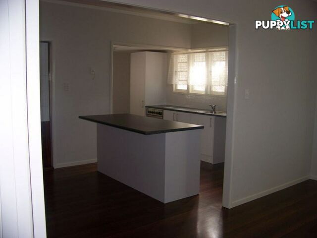 15 Doverton Street RUSSELL ISLAND QLD 4184