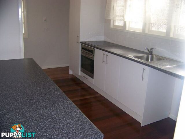 15 Doverton Street RUSSELL ISLAND QLD 4184