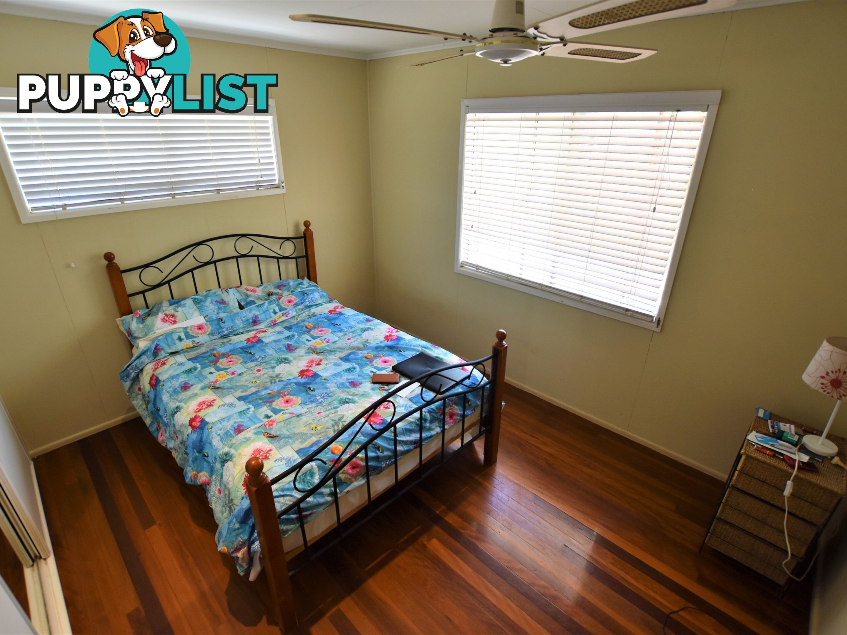 10 Roebuck Street RUSSELL ISLAND QLD 4184