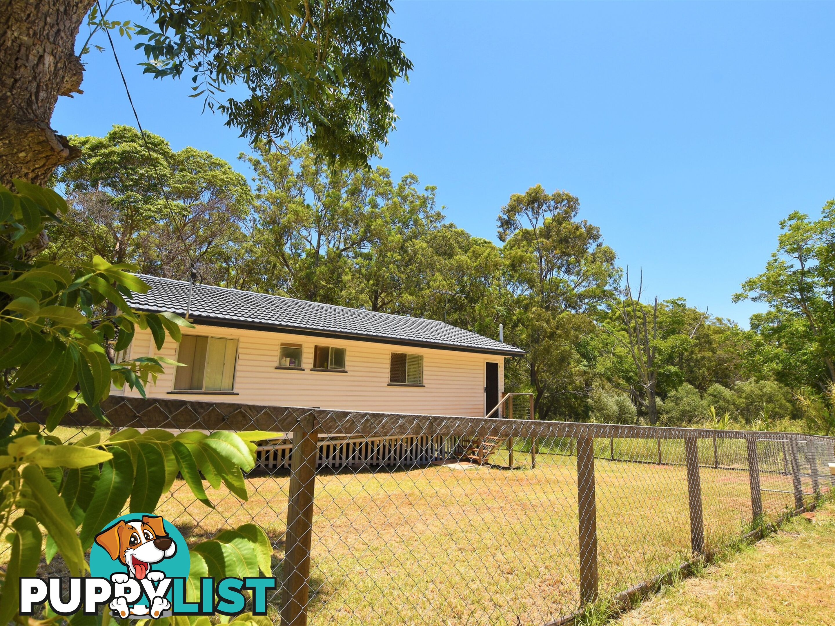 10 Roebuck Street RUSSELL ISLAND QLD 4184