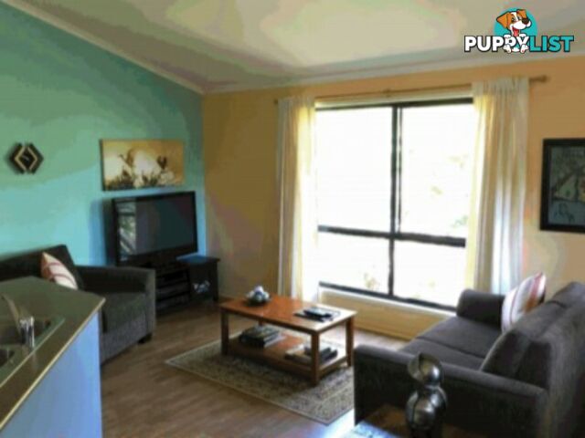 27 Highland Street RUSSELL ISLAND QLD 4184