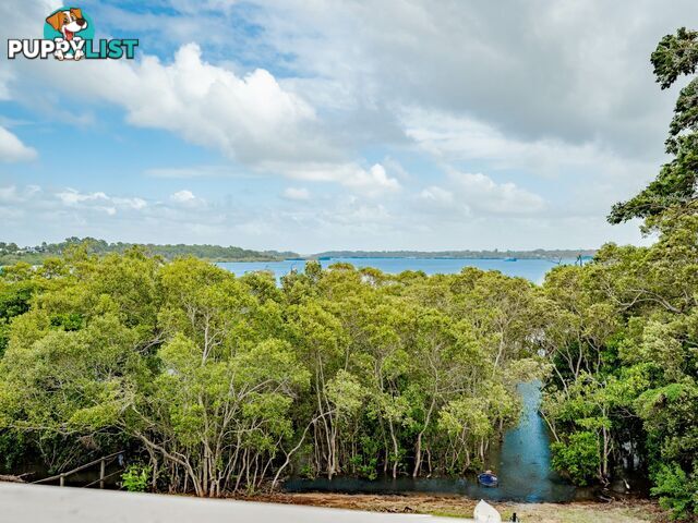 4 Hogan Court RUSSELL ISLAND QLD 4184