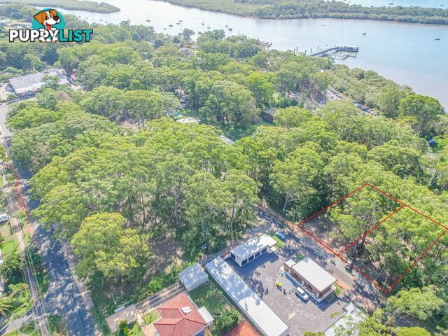 13-15 Fernbrook Ave RUSSELL ISLAND QLD 4184