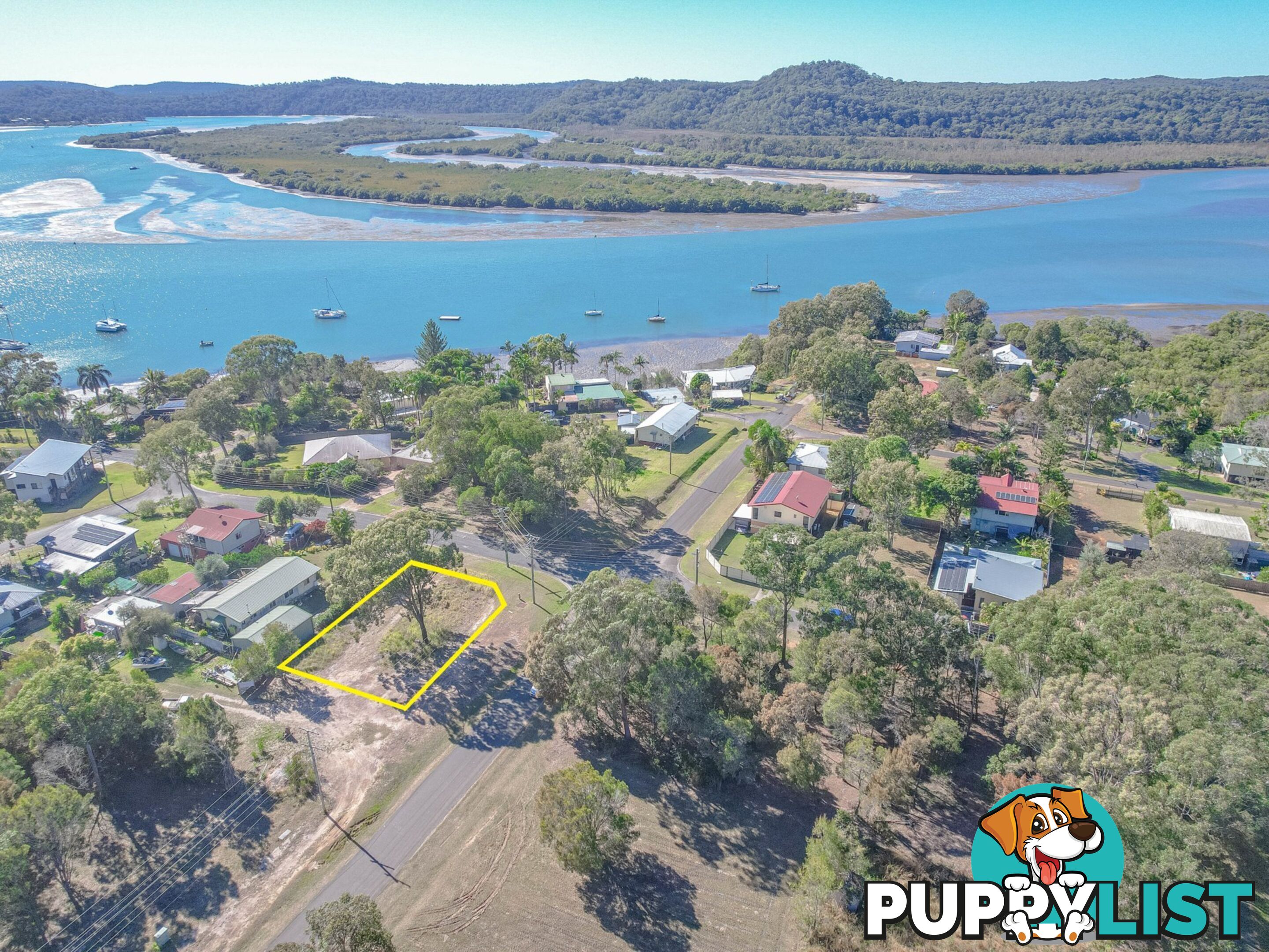 8 Jasper Street RUSSELL ISLAND QLD 4184