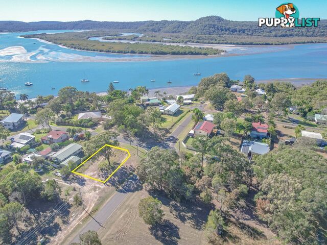 8 Jasper Street RUSSELL ISLAND QLD 4184