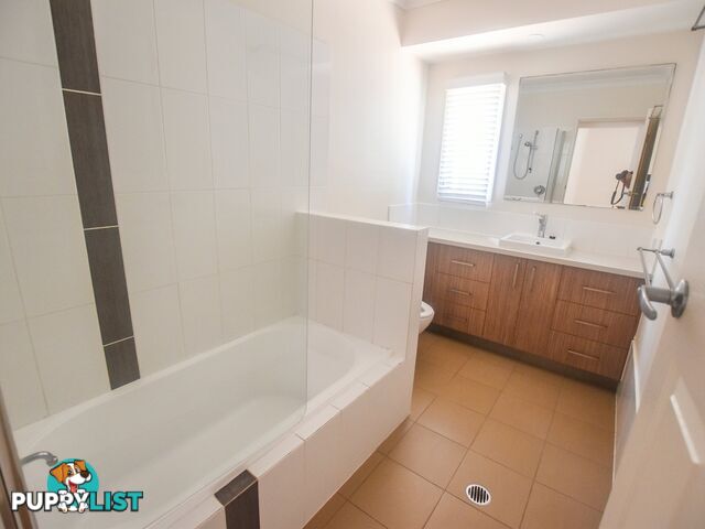 1 Forest Hill Road RUSSELL ISLAND QLD 4184