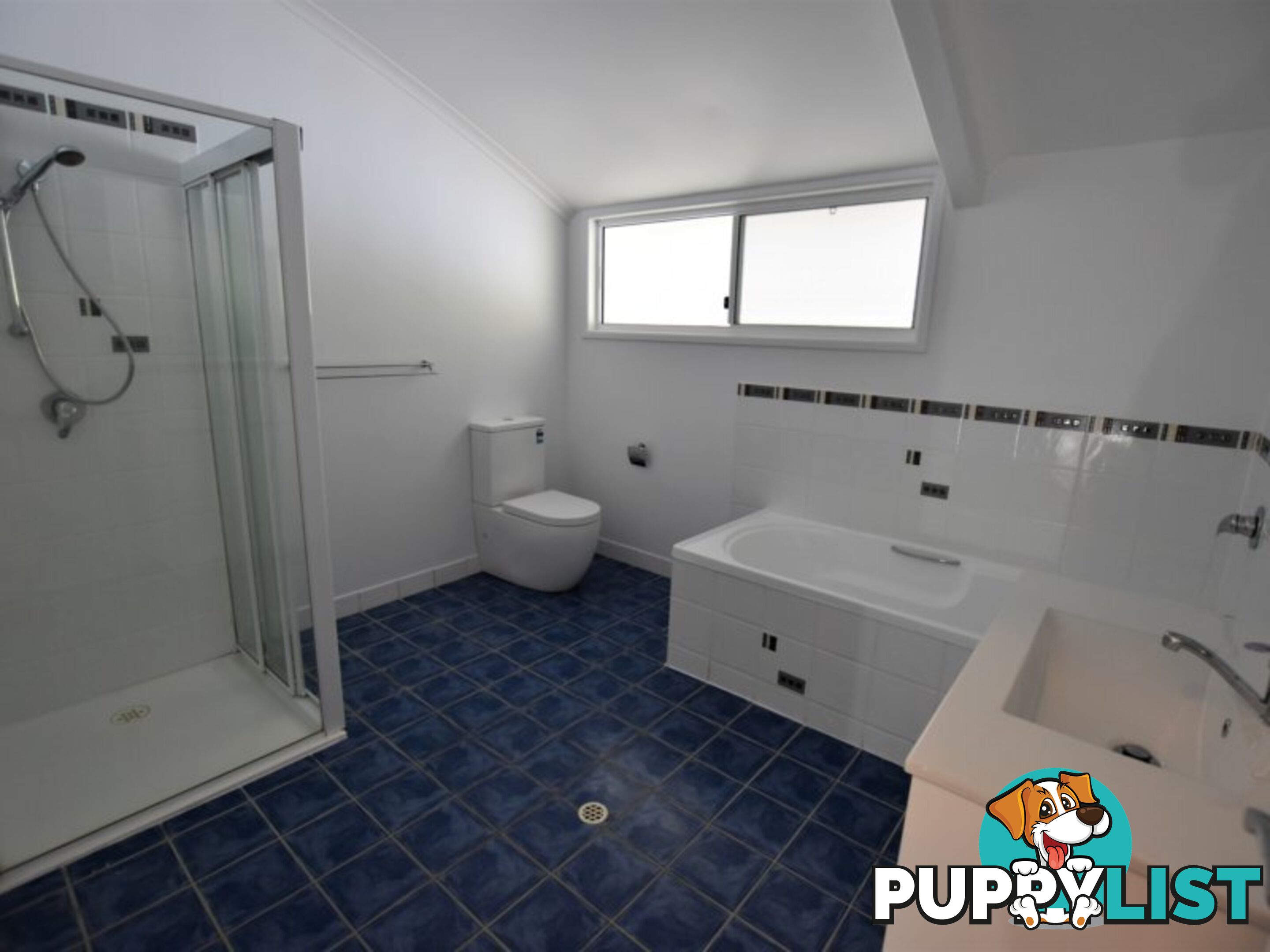 10 Ilumba Street RUSSELL ISLAND QLD 4184